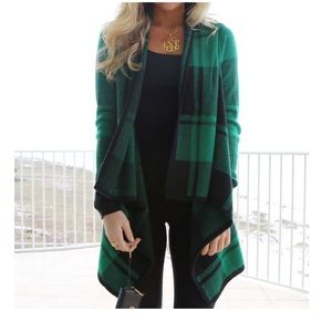 Merona Black & Green Plaid waterfall sweater